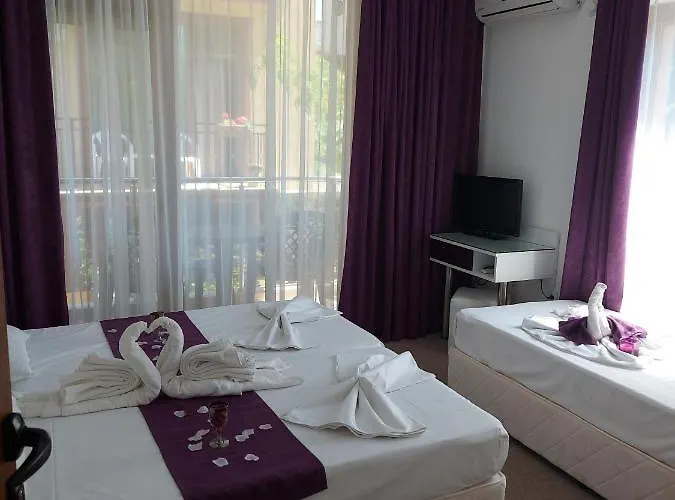 Diamond Апартаменты *