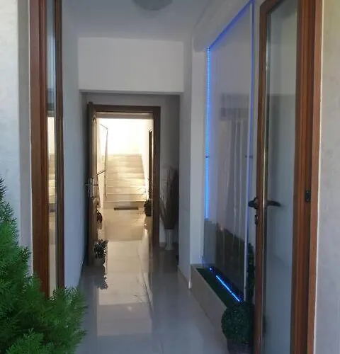 Апартаменты Diamond Китен